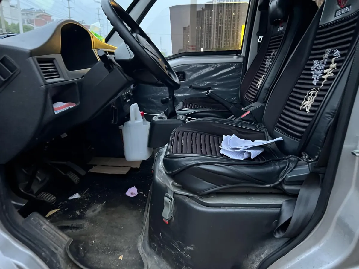 2023 WuLing ZhiGuang 1.5L 102HP L4 5MT,autocango,china used car exporter,china ev exporter,chinese used car exporter,chinese used ev exporter