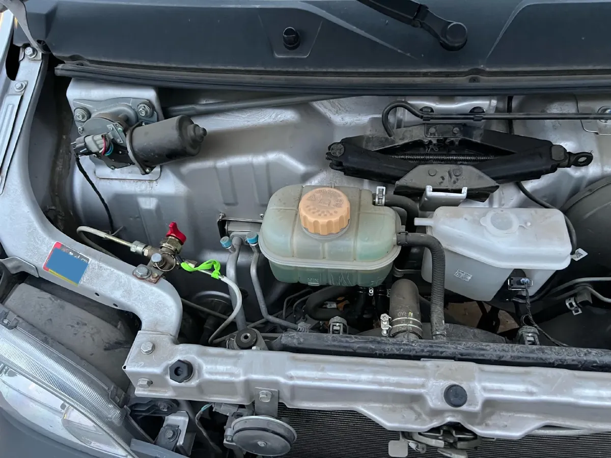 2023 WuLing ZhiGuang 1.5L 102HP L4 5MT,autocango,china used car exporter,china ev exporter,chinese used car exporter,chinese used ev exporter