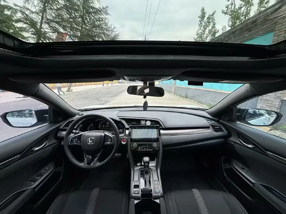 2021 Honda Civic 1.5T 177HP L4 CVT,autocango,china used car exporter,china ev exporter,chinese used car exporter,chinese used ev exporter