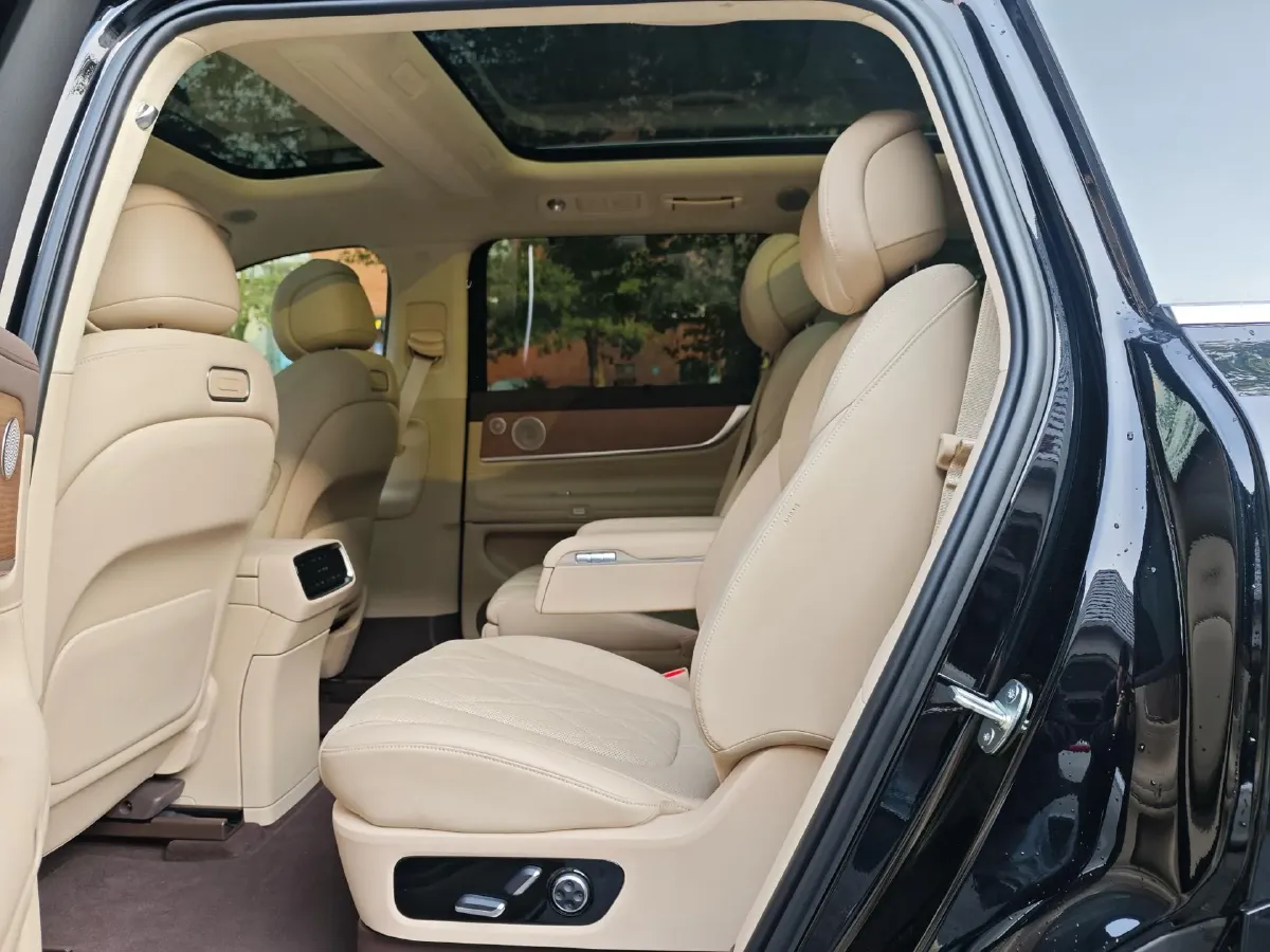 2024 AITO AITO M9 1.5T 152HP L4 REEV 42KWH,autocango,china used car exporter,china ev exporter,chinese used car exporter,chinese used ev exporter