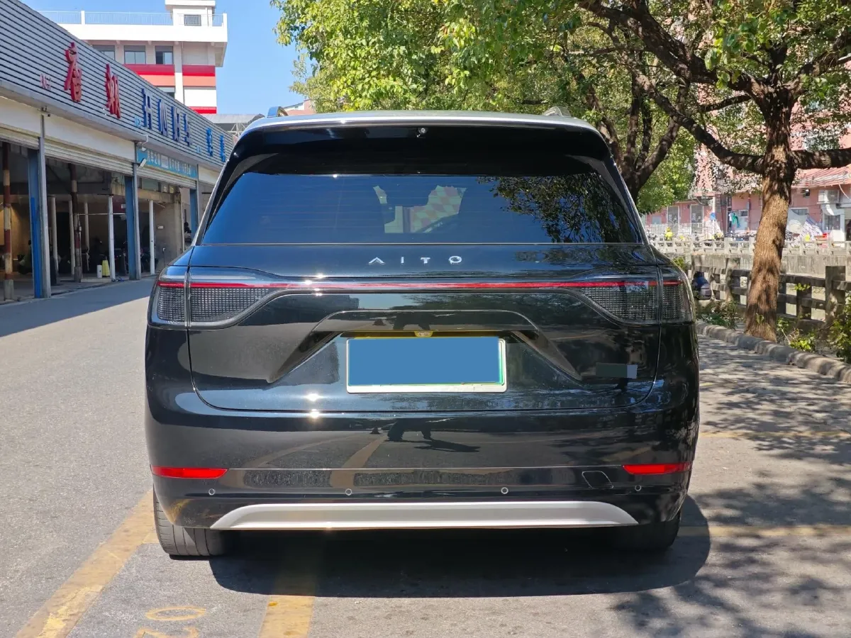 2024 AITO AITO M9 1.5T 152HP L4 REEV 42KWH,autocango,china used car exporter,china ev exporter,chinese used car exporter,chinese used ev exporter