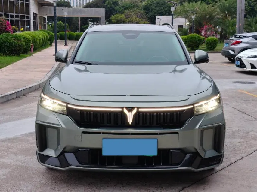 2025 Voyah FREE 1.5T 150HP L4 REEV 43KWH,autocango,china used car exporter,china ev exporter,chinese used car exporter,chinese used ev exporter