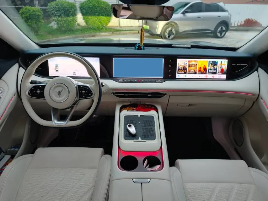 2025 Voyah FREE 1.5T 150HP L4 REEV 43KWH,autocango,china used car exporter,china ev exporter,chinese used car exporter,chinese used ev exporter