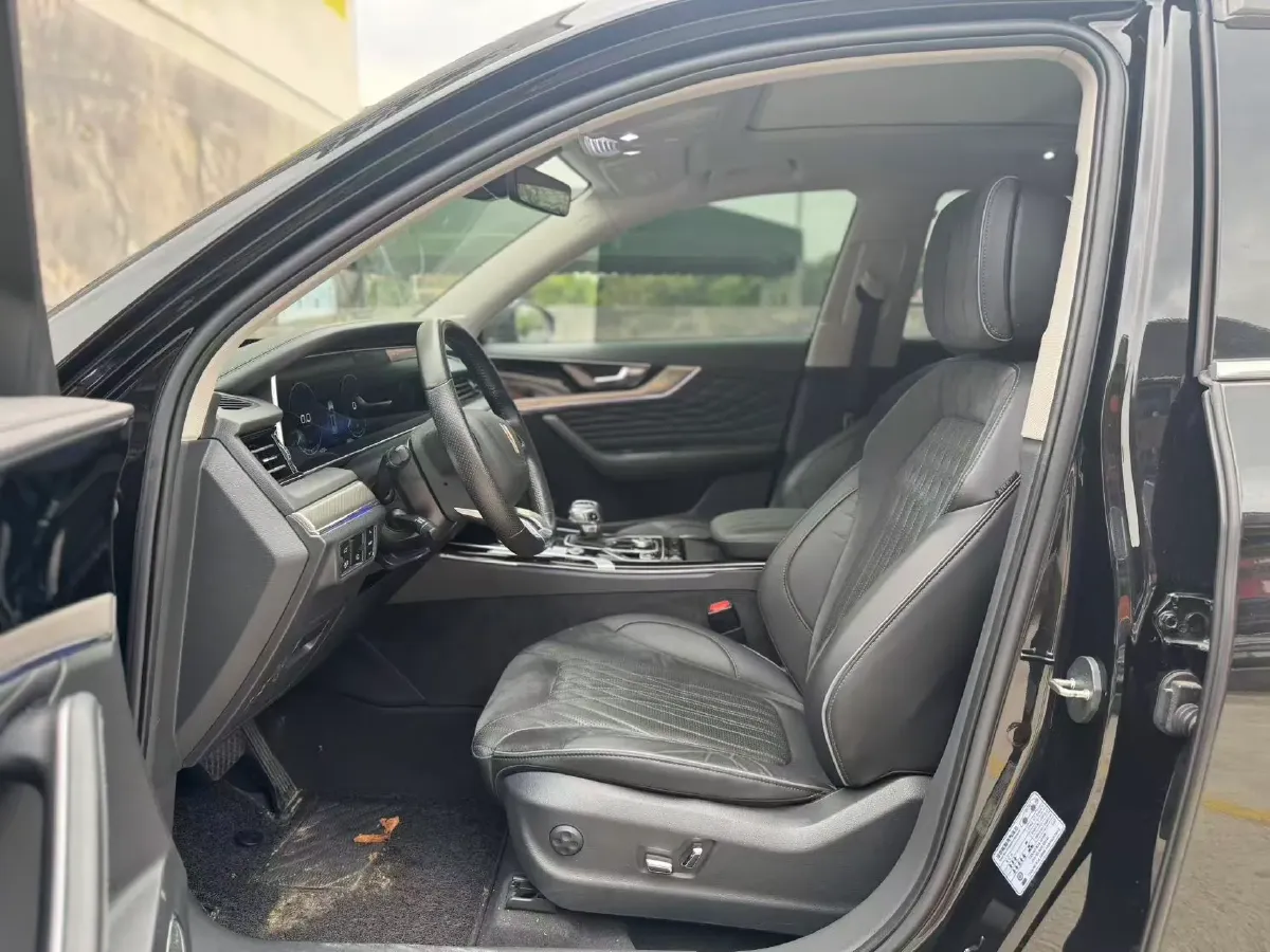 2022 HongQi HS5 2.0T 224HP L4 6AT,autocango,china used car exporter,china ev exporter,chinese used car exporter,chinese used ev exporter