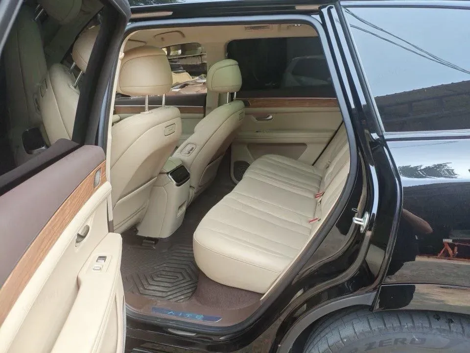 2024 AITO AITO M7 1.5T 152HP L4 REEV 40KWH,autocango,china used car exporter,china ev exporter,chinese used car exporter,chinese used ev exporter