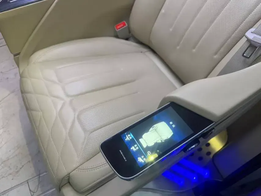 2022 Buick GL8 2.0T 237HP L4 9AT,autocango,china used car exporter,china ev exporter,chinese used car exporter,chinese used ev exporter