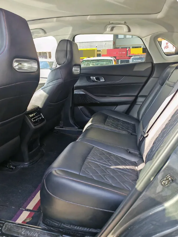 2021 ChangAn UNI-K 2.0T 233HP L4 8AT,autocango,china used car exporter,china ev exporter,chinese used car exporter,chinese used ev exporter