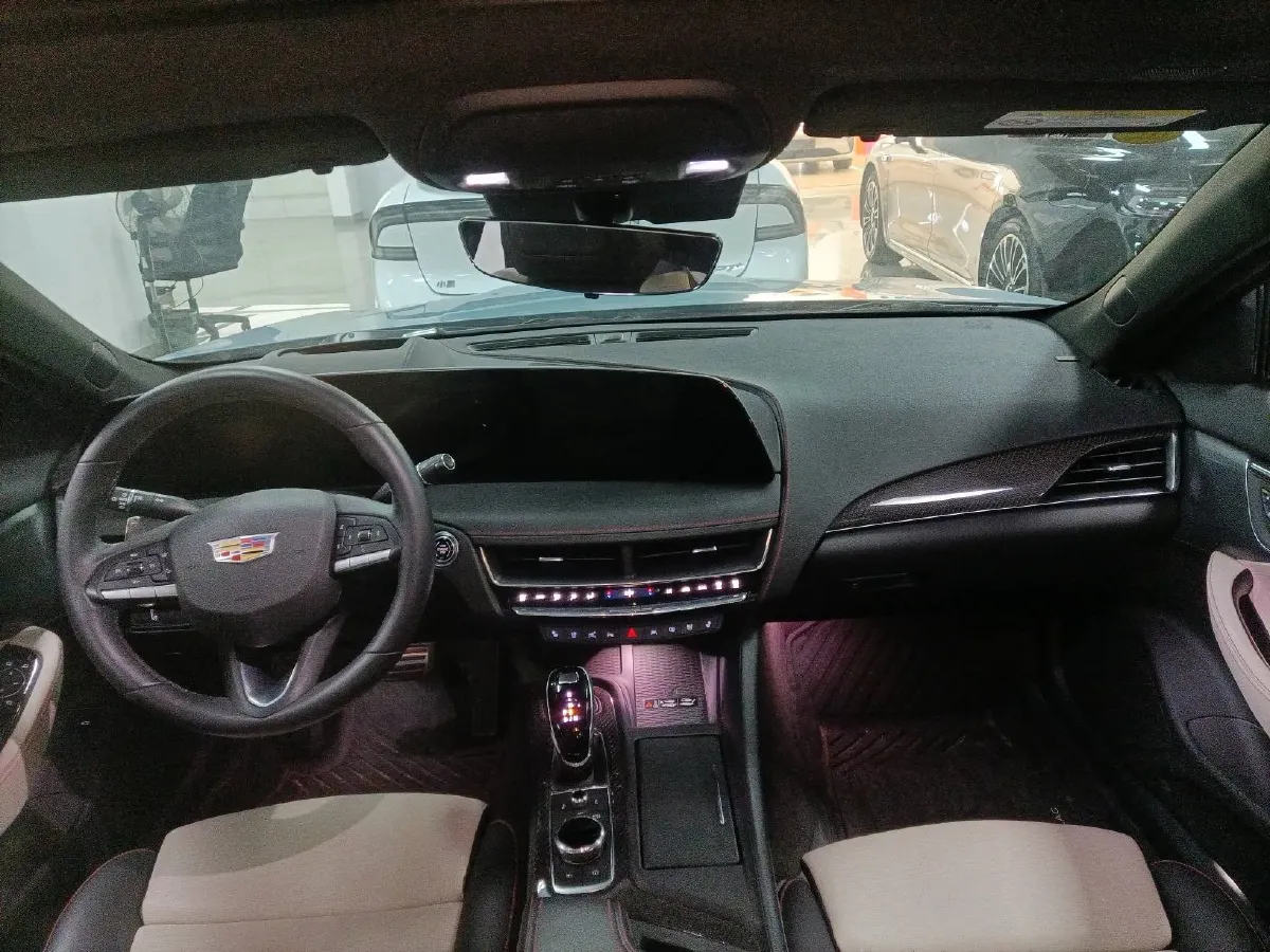 2025 Cadillac CT5 2.0T 237HP L4 10AT,autocango,china used car exporter,china ev exporter,chinese used car exporter,chinese used ev exporter