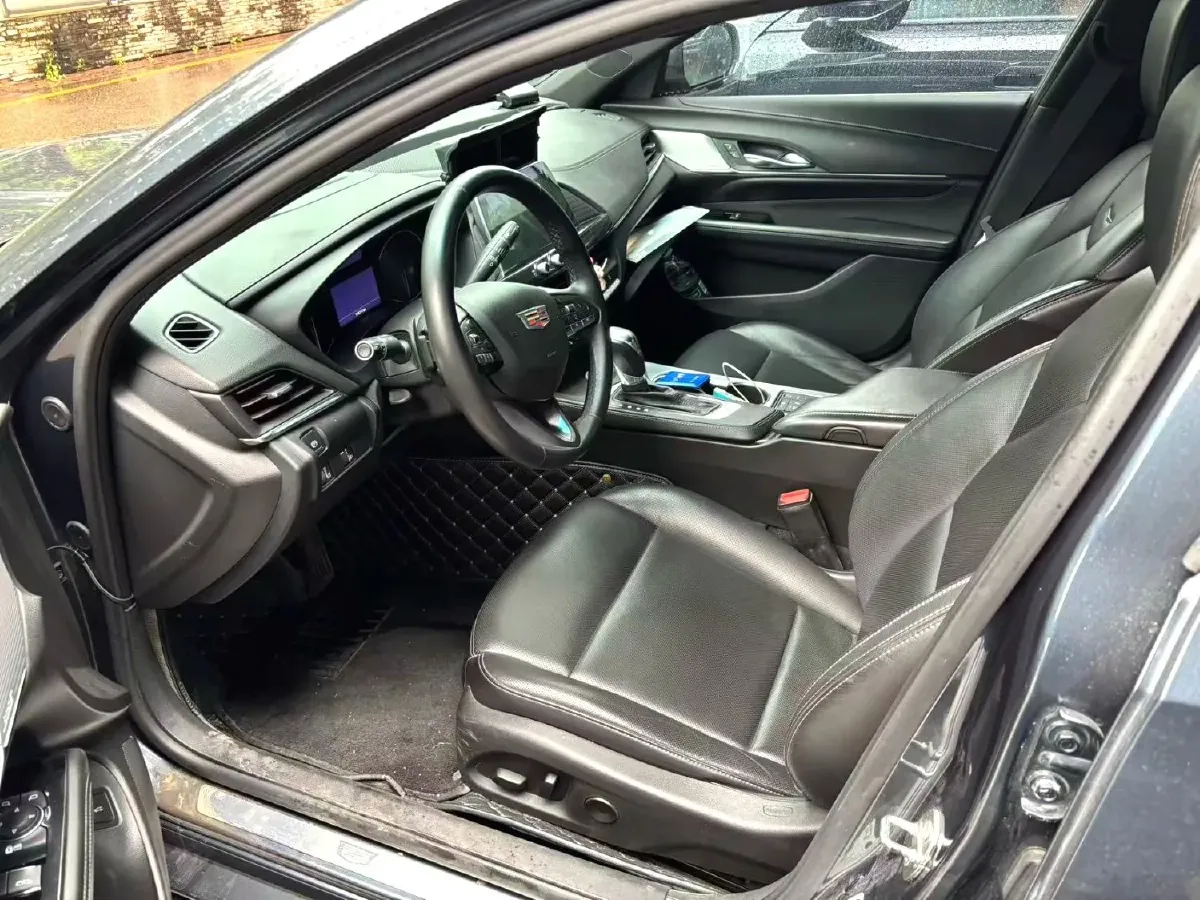 2021 Cadillac CT4 2.0T 237HP L4 8AT,autocango,china used car exporter,china ev exporter,chinese used car exporter,chinese used ev exporter