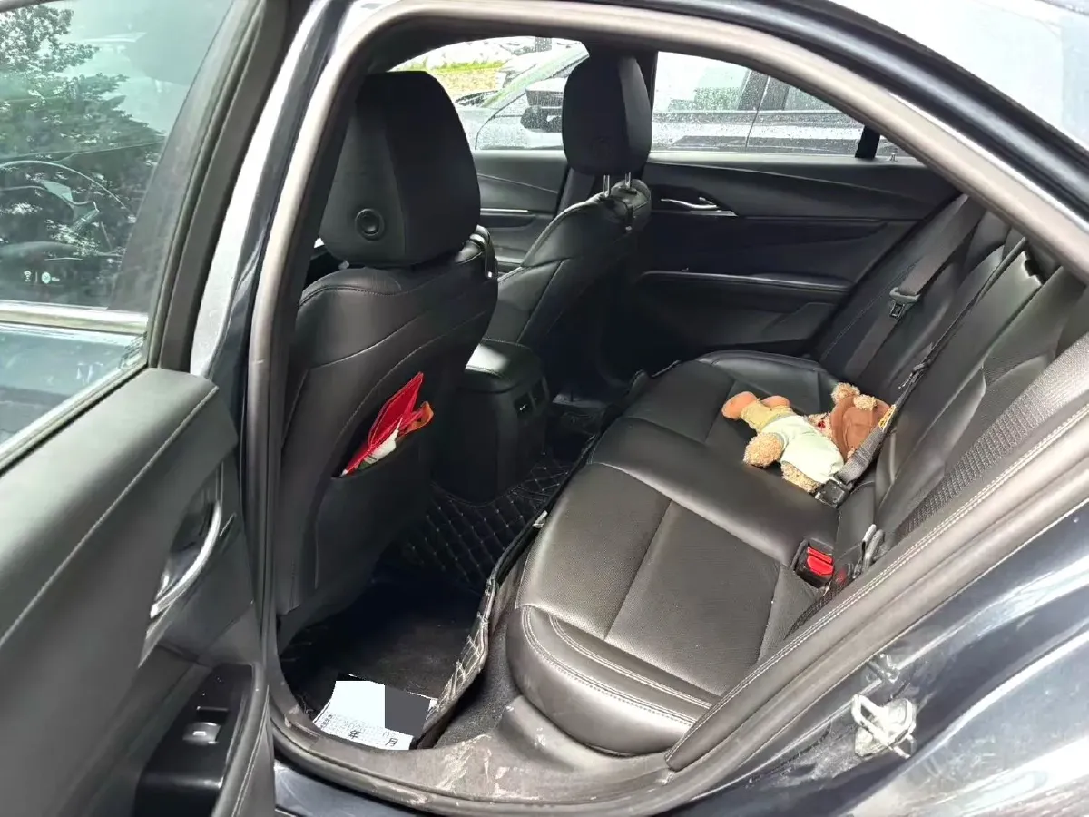 2021 Cadillac CT4 2.0T 237HP L4 8AT,autocango,china used car exporter,china ev exporter,chinese used car exporter,chinese used ev exporter