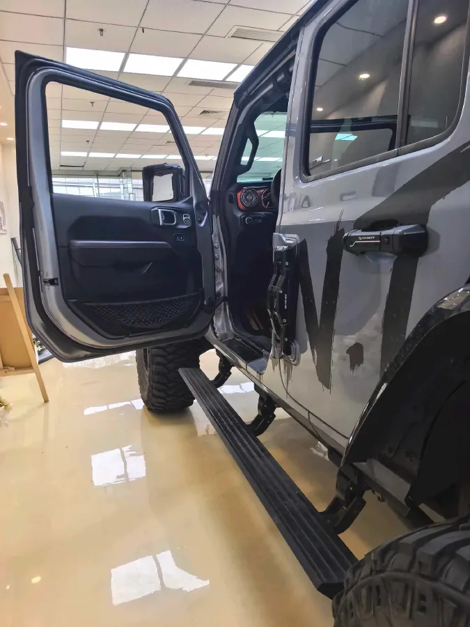 2019 Jeep Wrangler 2.0T 266HP L4 8AT,autocango,china used car exporter,china ev exporter,chinese used car exporter,chinese used ev exporter