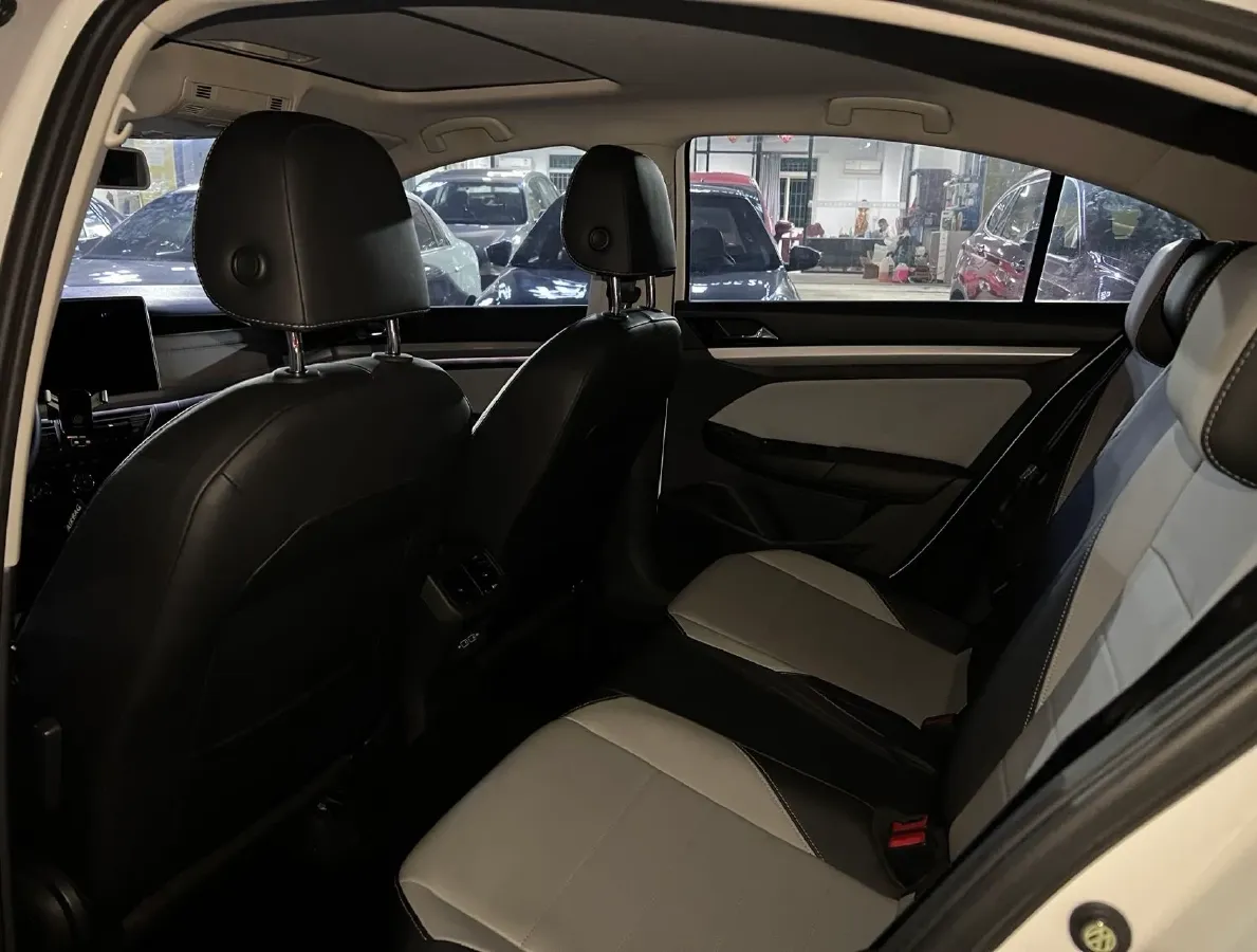 2023 Volkswagen Bora 1.2T 116HP L4 7DCT,autocango,china used car exporter,china ev exporter,chinese used car exporter,chinese used ev exporter