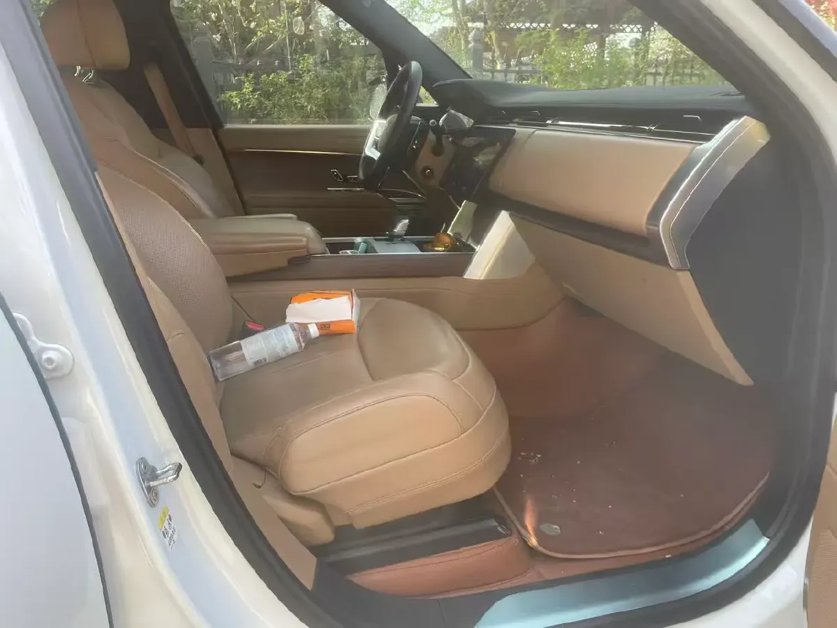 2024 Land Rover Range Rover 3.0T 400HP L6 8AT,autocango,china used car exporter,china ev exporter,chinese used car exporter,chinese used ev exporter