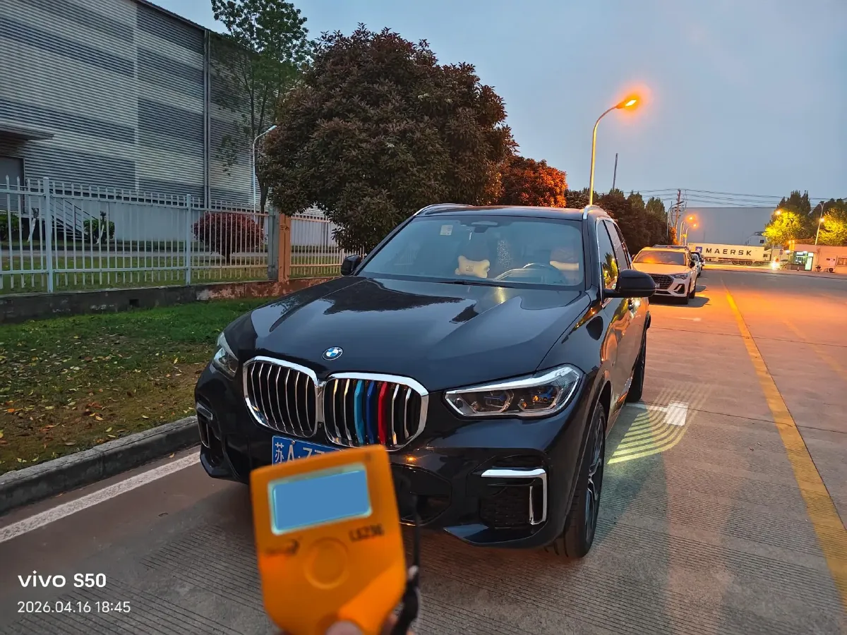 2022 BMW X5 3.0T 333HP L6 8AT,autocango,china used car exporter,china ev exporter,chinese used car exporter,chinese used ev exporter