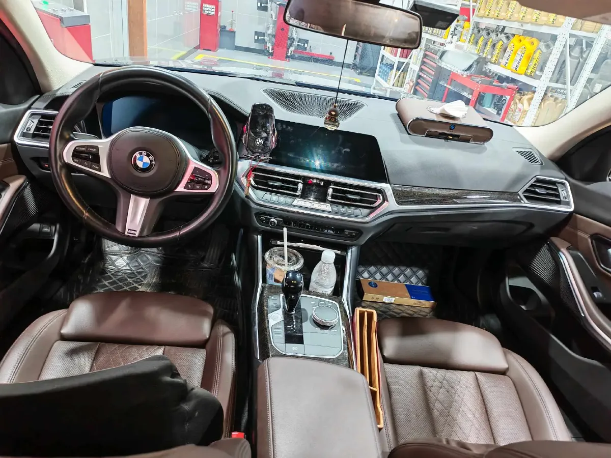 2022 BMW 3 Series 2.0T 184HP L4 8AT,autocango,china used car exporter,china ev exporter,chinese used car exporter,chinese used ev exporter