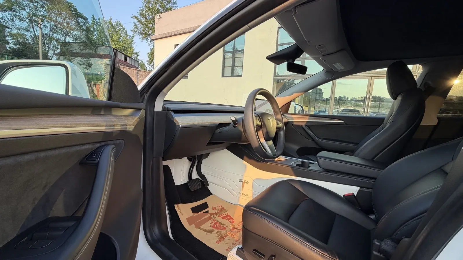 2022 Tesla Model Y BEV 60KWH,autocango,china used car exporter,china ev exporter,chinese used car exporter,chinese used ev exporter