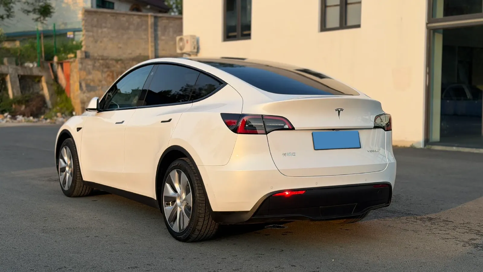 2022 Tesla Model Y BEV 60KWH,autocango,china used car exporter,china ev exporter,chinese used car exporter,chinese used ev exporter