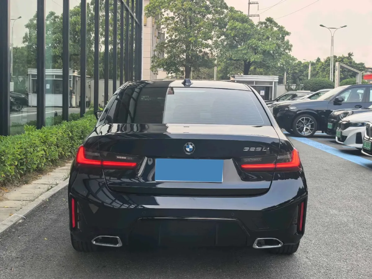 2025 BMW 3 Series 2.0T 184HP L4 8AT,autocango,china used car exporter,china ev exporter,chinese used car exporter,chinese used ev exporter