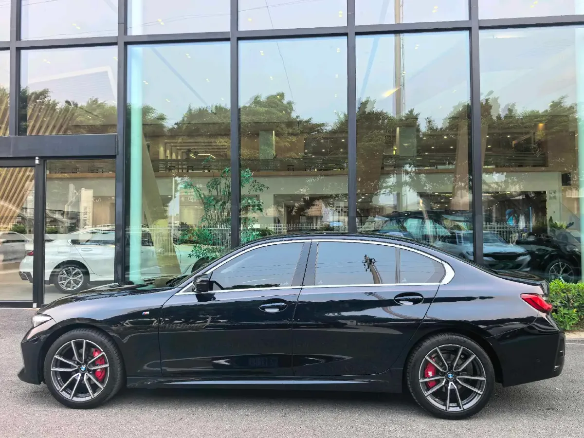 2025 BMW 3 Series 2.0T 184HP L4 8AT,autocango,china used car exporter,china ev exporter,chinese used car exporter,chinese used ev exporter