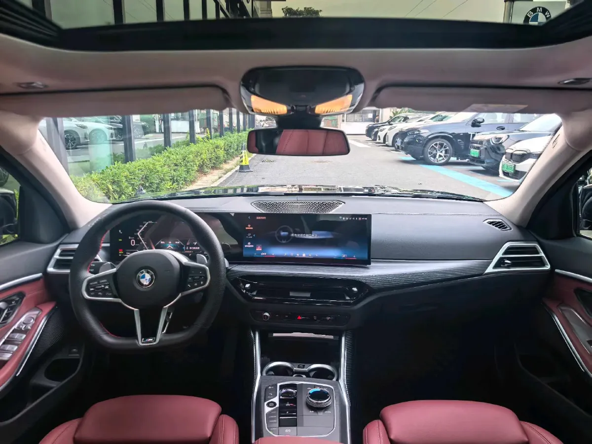 2025 BMW 3 Series 2.0T 184HP L4 8AT,autocango,china used car exporter,china ev exporter,chinese used car exporter,chinese used ev exporter