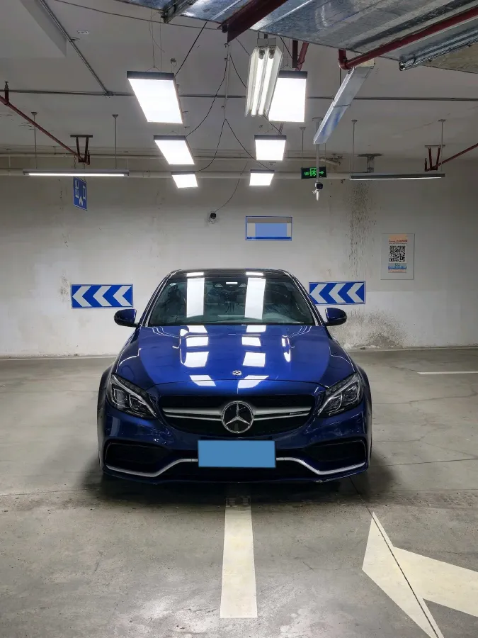 2017 Mercedes-Benz C AMG 4.0T 476HP V8 7AT,autocango,china used car exporter,china ev exporter,chinese used car exporter,chinese used ev exporter