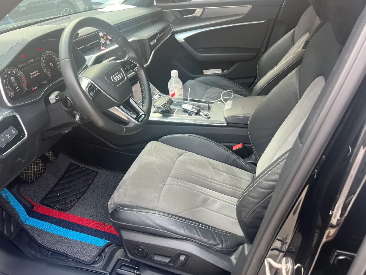 2021 Audi A6L 2.0T 190HP L4 7DCT,autocango,china used car exporter,china ev exporter,chinese used car exporter,chinese used ev exporter