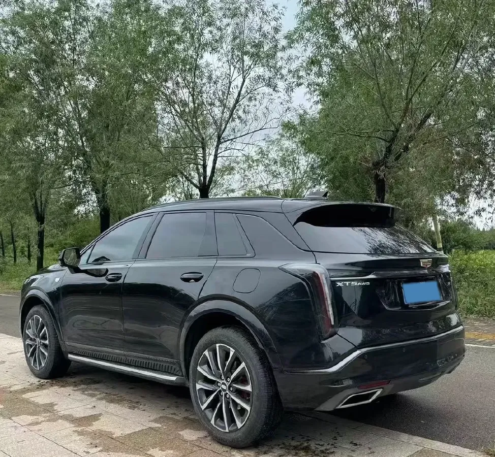 2025 Cadillac XT5 2.0T 237HP L4 9AT,autocango,china used car exporter,china ev exporter,chinese used car exporter,chinese used ev exporter