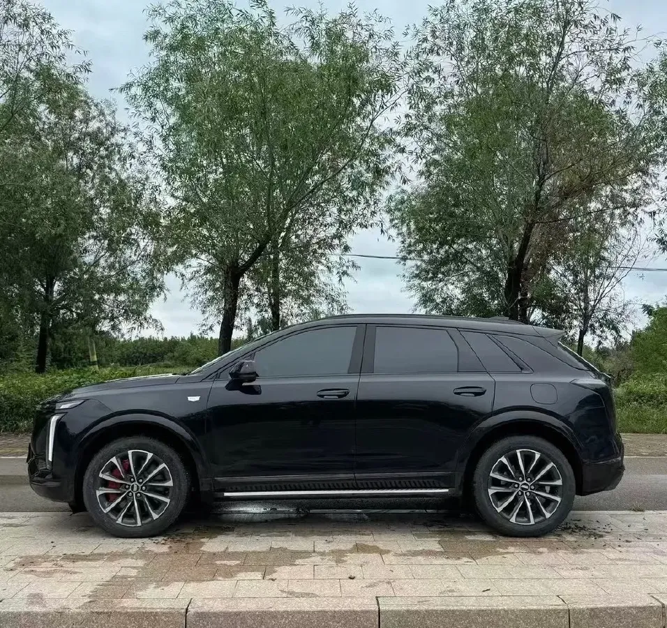 2025 Cadillac XT5 2.0T 237HP L4 9AT,autocango,china used car exporter,china ev exporter,chinese used car exporter,chinese used ev exporter