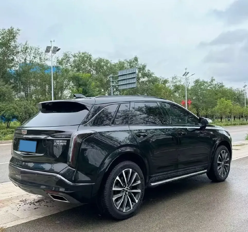2025 Cadillac XT5 2.0T 237HP L4 9AT,autocango,china used car exporter,china ev exporter,chinese used car exporter,chinese used ev exporter