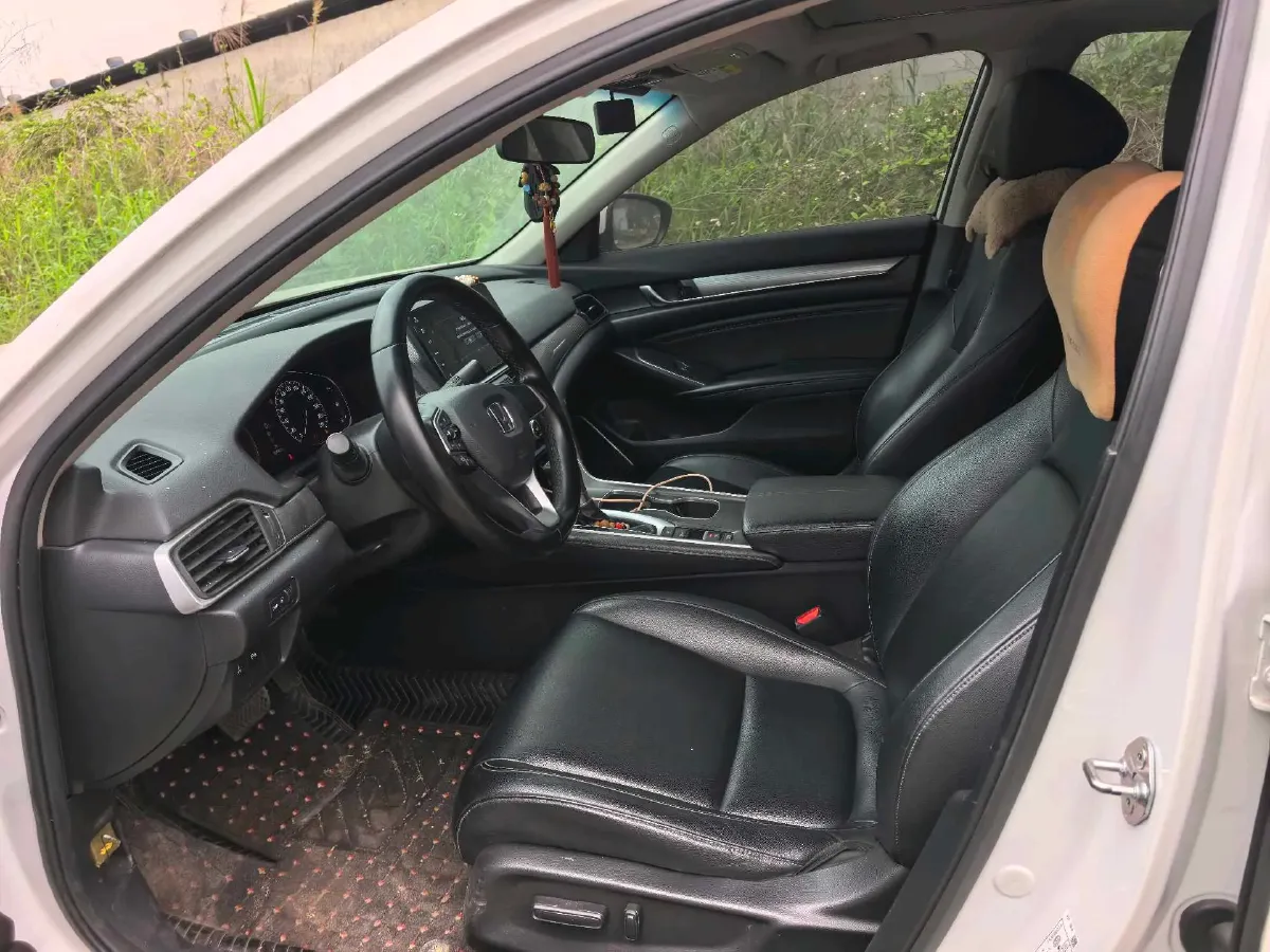 2022 Honda Accord 1.5T 194HP L4 CVT,autocango,china used car exporter,china ev exporter,chinese used car exporter,chinese used ev exporter