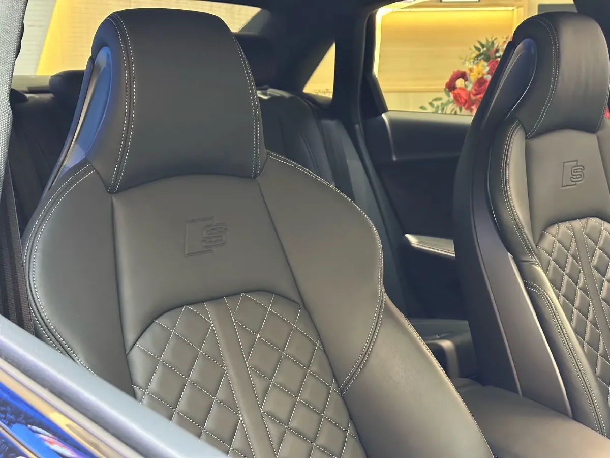 2020 Audi S4 3.0T 354HP V6 8AT,autocango,china used car exporter,china ev exporter,chinese used car exporter,chinese used ev exporter