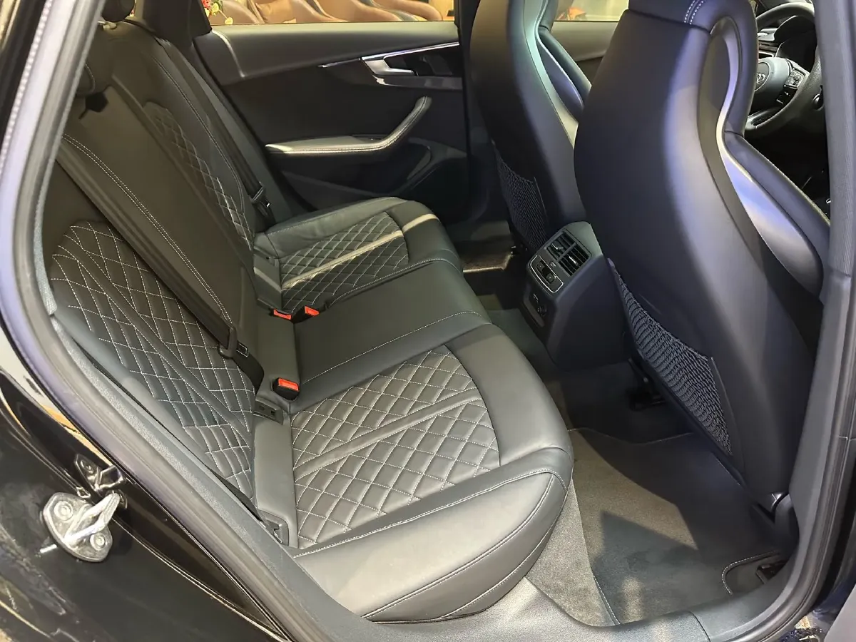 2020 Audi S4 3.0T 354HP V6 8AT,autocango,china used car exporter,china ev exporter,chinese used car exporter,chinese used ev exporter