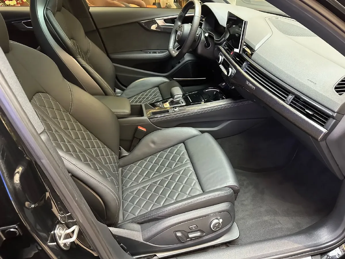 2020 Audi S4 3.0T 354HP V6 8AT,autocango,china used car exporter,china ev exporter,chinese used car exporter,chinese used ev exporter