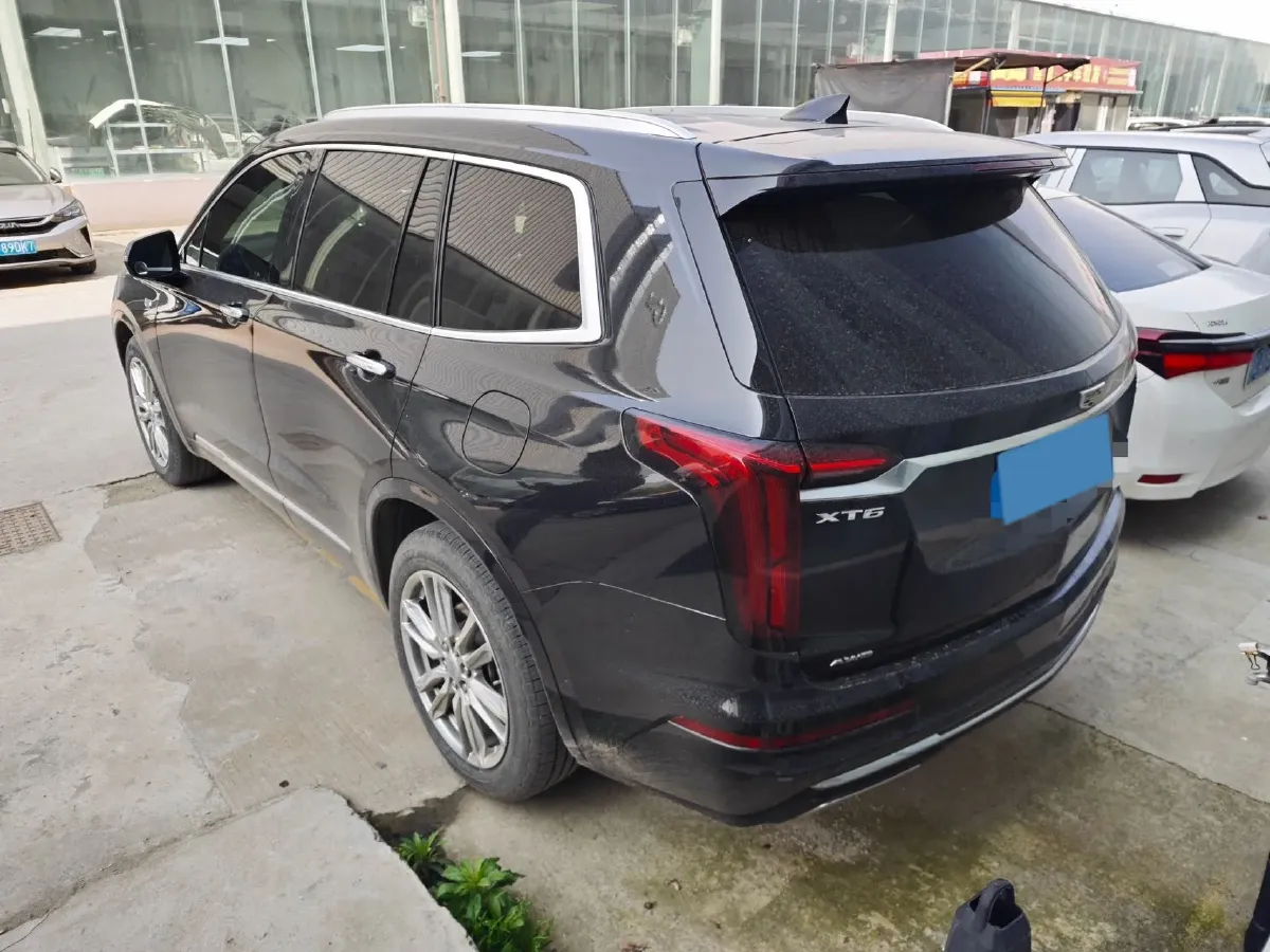 2022 Cadillac XT6 2.0T 237HP L4 9AT,autocango,china used car exporter,china ev exporter,chinese used car exporter,chinese used ev exporter