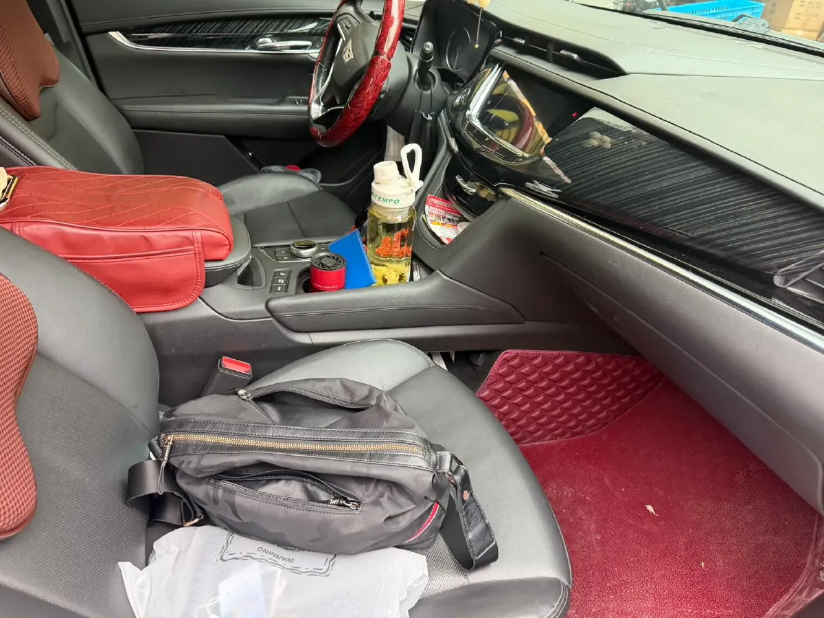 2022 Cadillac XT6 2.0T 237HP L4 9AT,autocango,china used car exporter,china ev exporter,chinese used car exporter,chinese used ev exporter