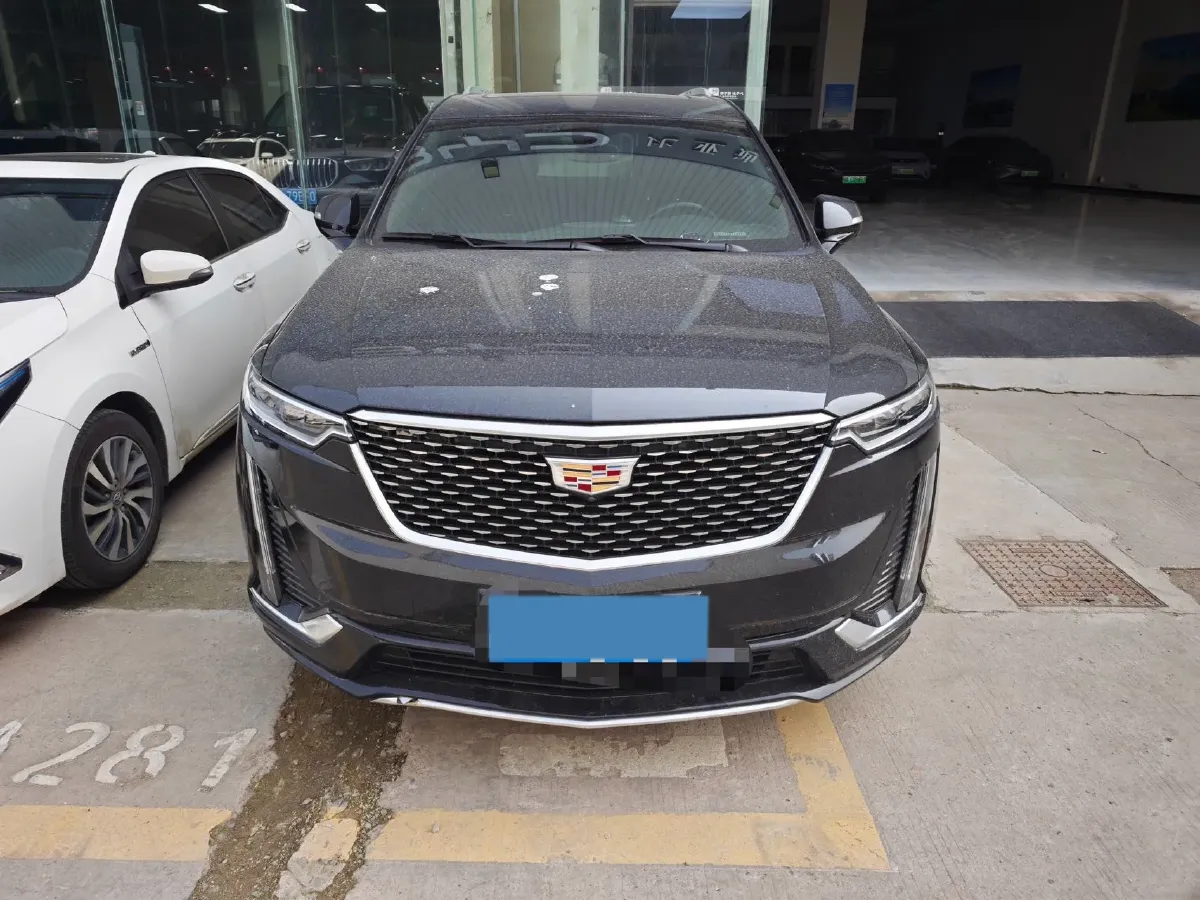 2022 Cadillac XT6 2.0T 237HP L4 9AT,autocango,china used car exporter,china ev exporter,chinese used car exporter,chinese used ev exporter