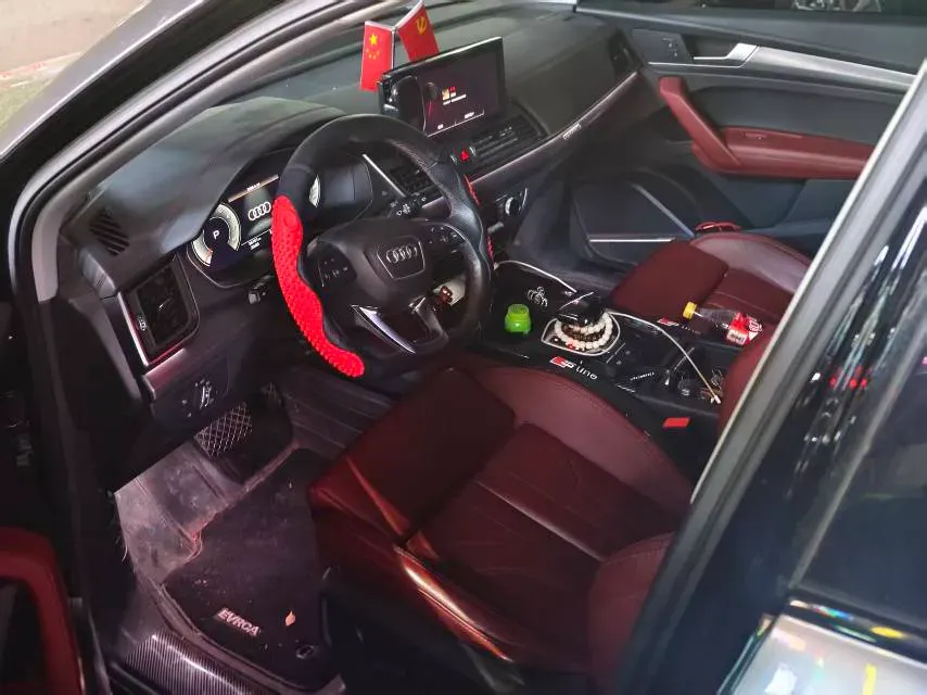 2022 Audi Q5L 2.0T 252HP L4 7DCT,autocango,china used car exporter,china ev exporter,chinese used car exporter,chinese used ev exporter