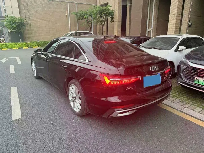 2024 Audi A6L 2.0T 245HP L4 7DCT,autocango,china used car exporter,china ev exporter,chinese used car exporter,chinese used ev exporter