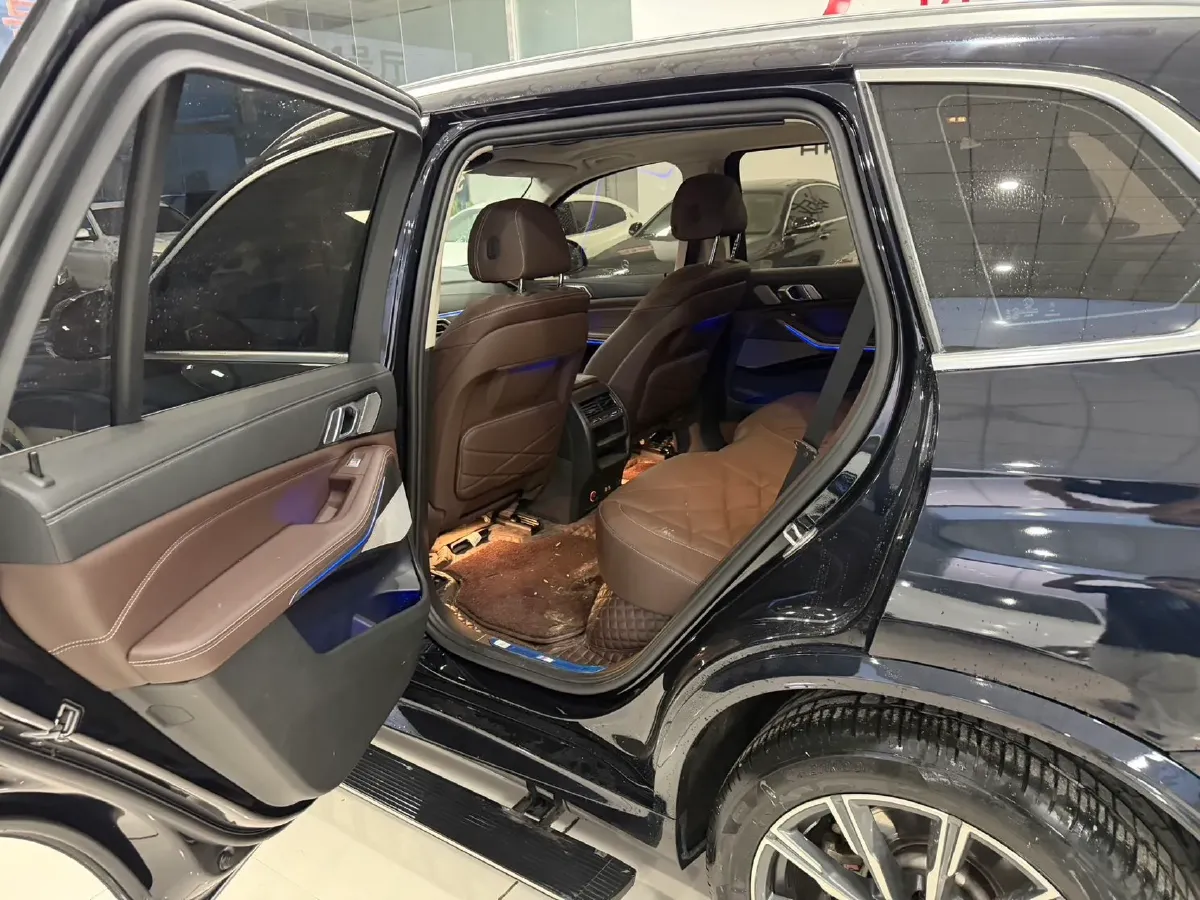 2022 BMW X5 2.0T 245HP L4 8AT,autocango,china used car exporter,china ev exporter,chinese used car exporter,chinese used ev exporter