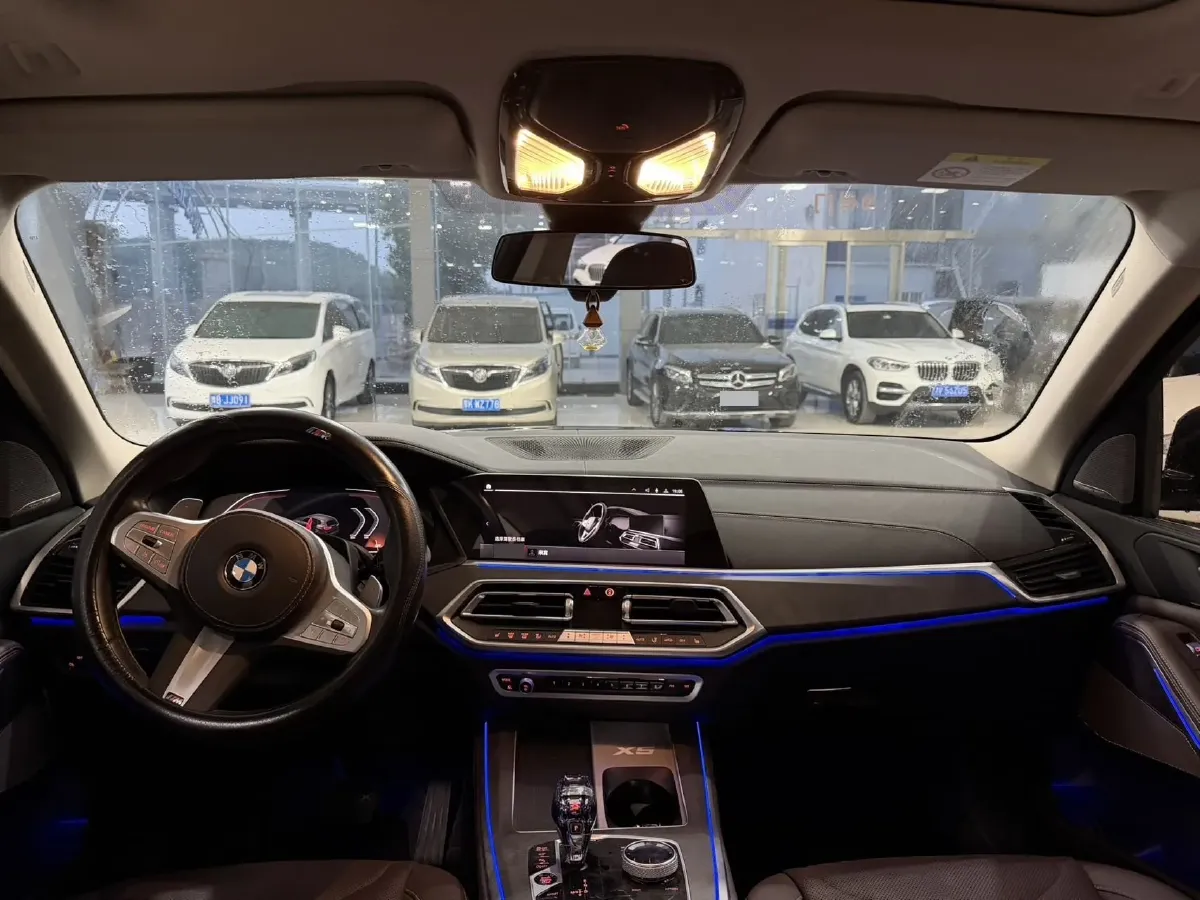 2022 BMW X5 2.0T 245HP L4 8AT,autocango,china used car exporter,china ev exporter,chinese used car exporter,chinese used ev exporter