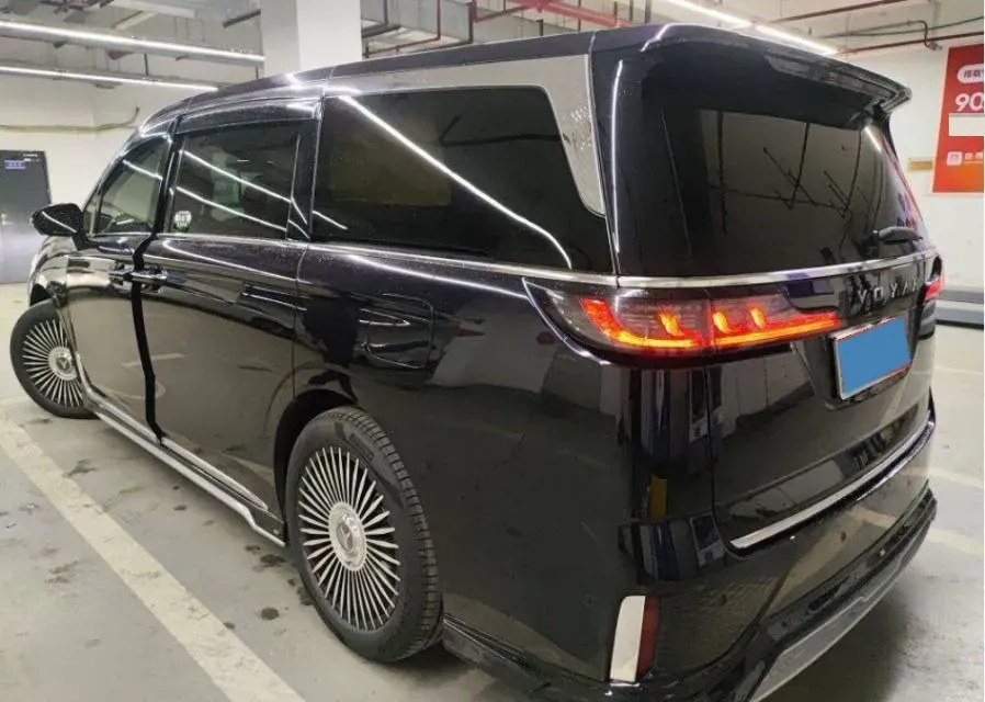 2022 Voyah Dream 1.5T 136HP L4 PHEV 25.57KWH,autocango,china used car exporter,china ev exporter,chinese used car exporter,chinese used ev exporter