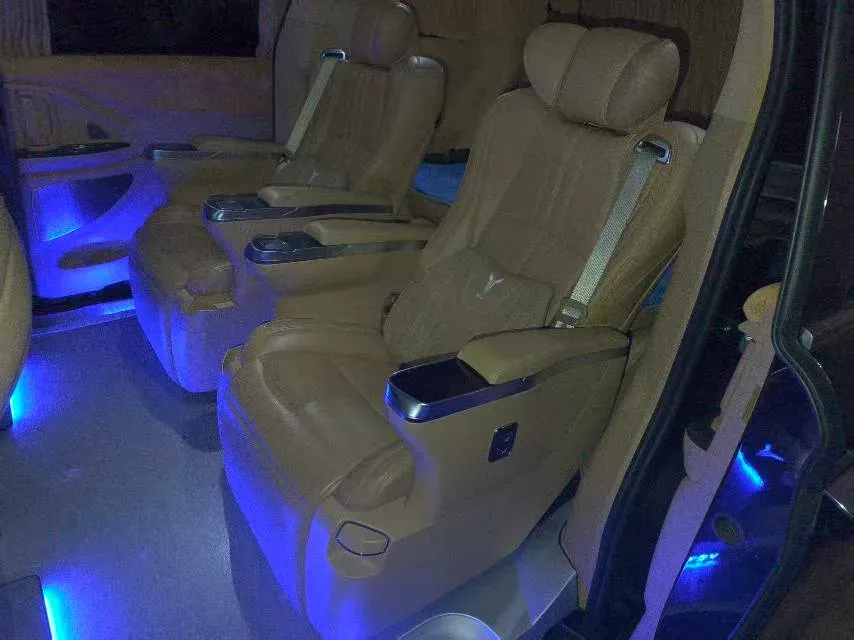 2022 Voyah Dream 1.5T 136HP L4 PHEV 25.57KWH,autocango,china used car exporter,china ev exporter,chinese used car exporter,chinese used ev exporter