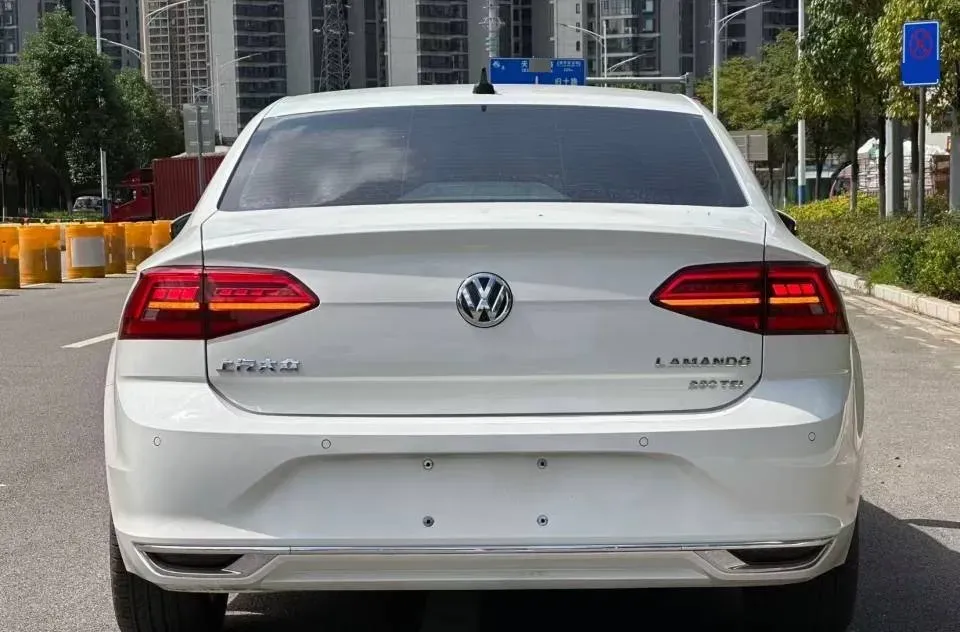 2021 Volkswagen T-Roc 1.4T 150HP L4 7DCT,autocango,china used car exporter,china ev exporter,chinese used car exporter,chinese used ev exporter