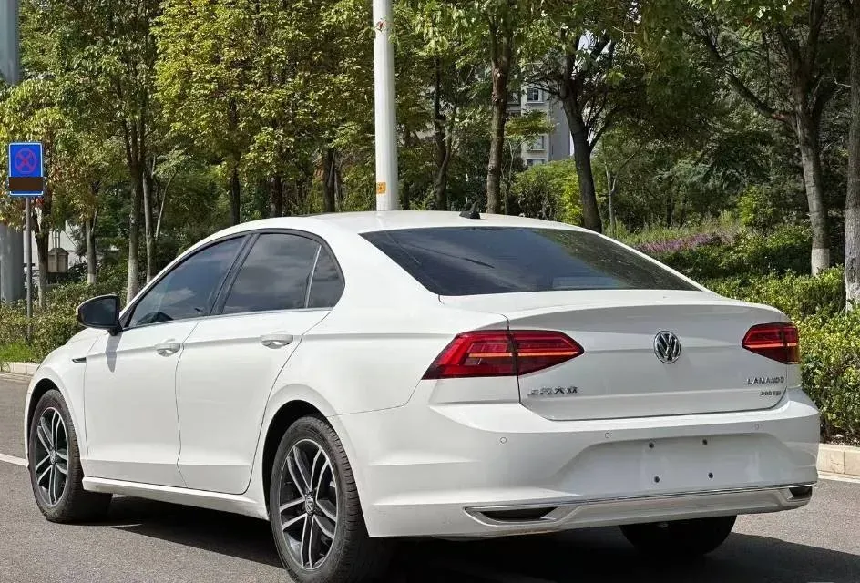 2021 Volkswagen T-Roc 1.4T 150HP L4 7DCT,autocango,china used car exporter,china ev exporter,chinese used car exporter,chinese used ev exporter