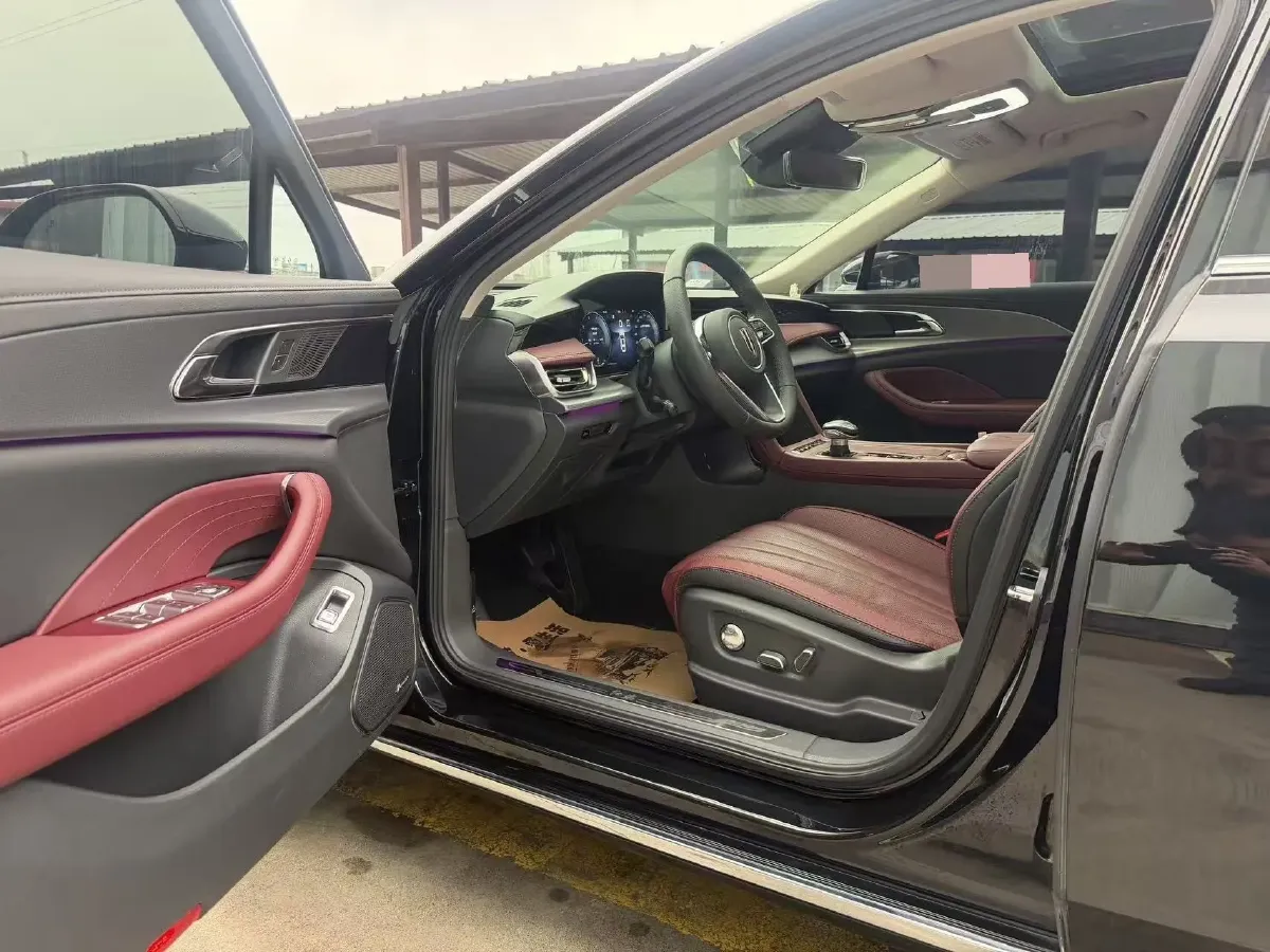 2024 HongQi H5 2.0T 224HP L4 8AT,autocango,china used car exporter,china ev exporter,chinese used car exporter,chinese used ev exporter