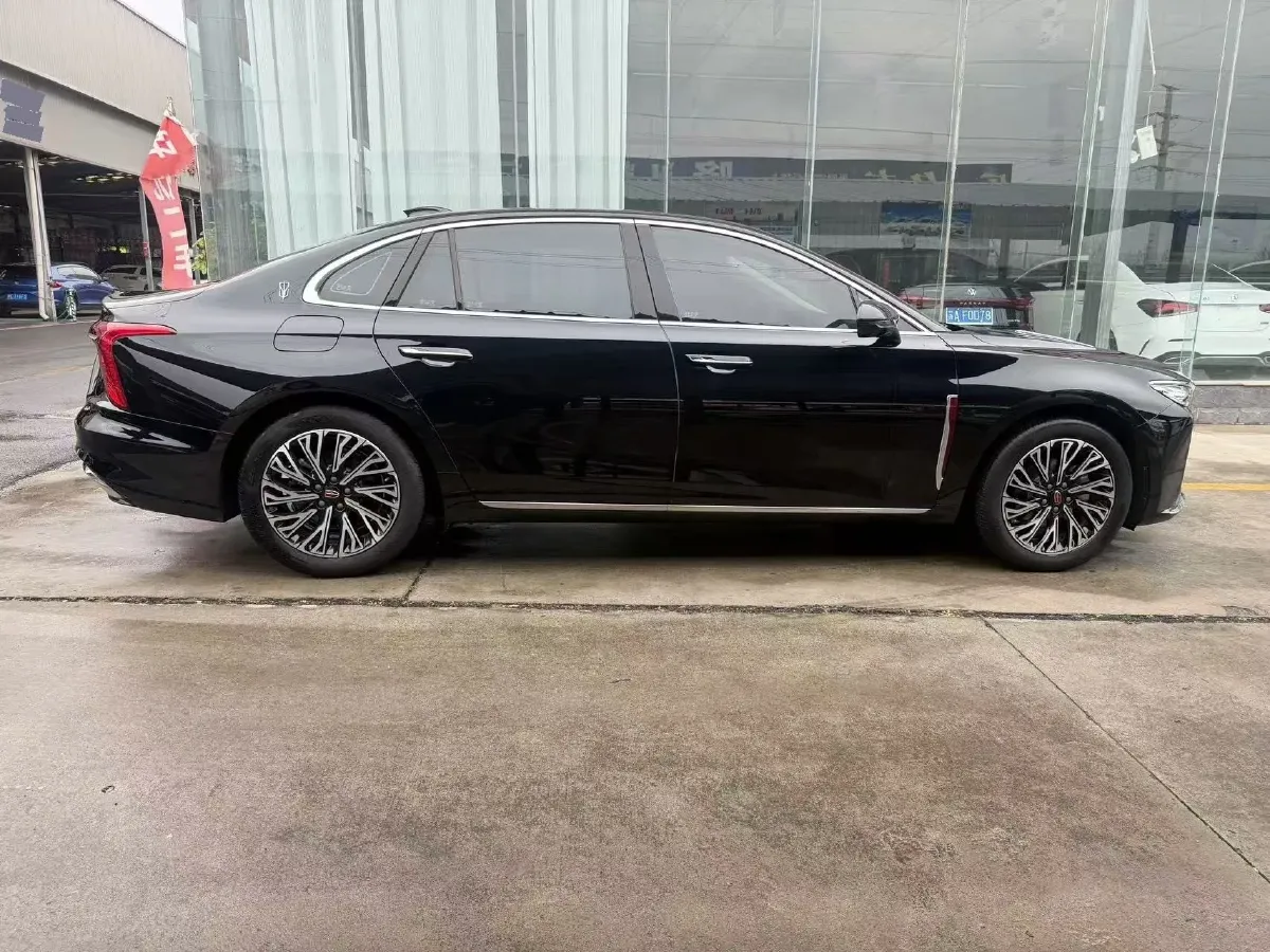 2024 HongQi H5 2.0T 224HP L4 8AT,autocango,china used car exporter,china ev exporter,chinese used car exporter,chinese used ev exporter