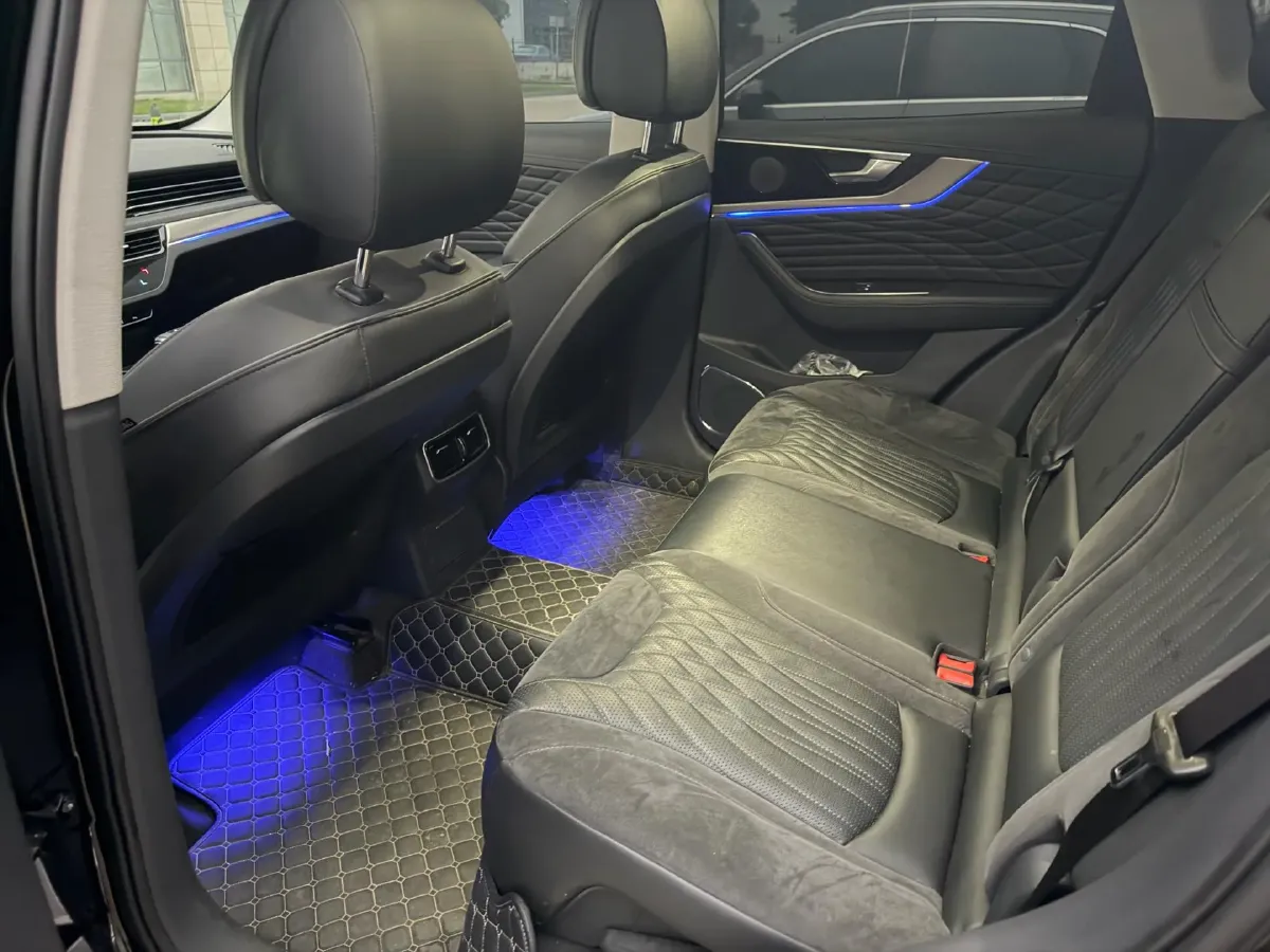 2022 HongQi HS5 2.0T 224HP L4 6AT,autocango,china used car exporter,china ev exporter,chinese used car exporter,chinese used ev exporter