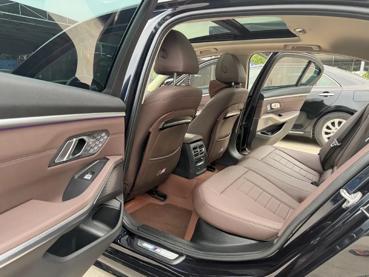 2021 BMW 3 Series 2.0T 184HP L4 8AT,autocango,china used car exporter,china ev exporter,chinese used car exporter,chinese used ev exporter