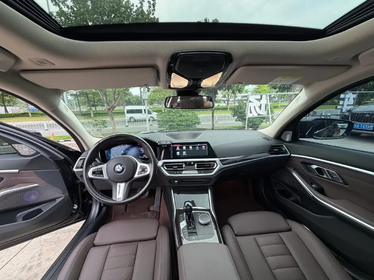 2021 BMW 3 Series 2.0T 184HP L4 8AT,autocango,china used car exporter,china ev exporter,chinese used car exporter,chinese used ev exporter