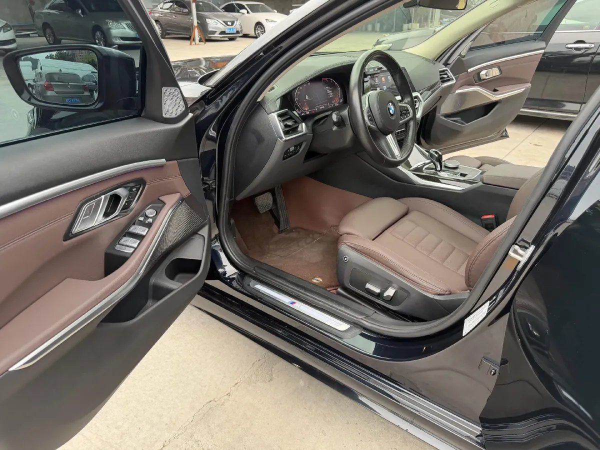 2021 BMW 3 Series 2.0T 184HP L4 8AT,autocango,china used car exporter,china ev exporter,chinese used car exporter,chinese used ev exporter